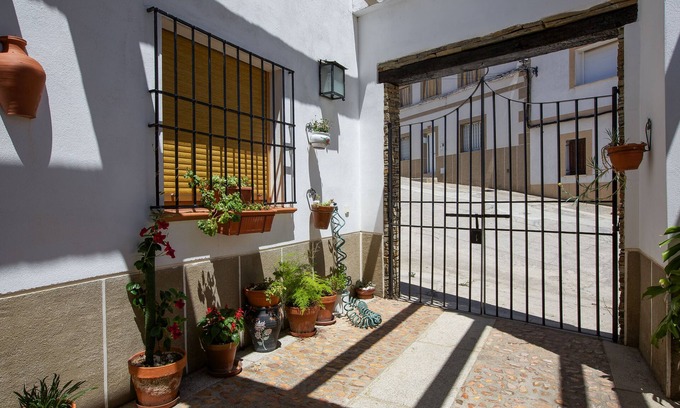Talavan House | Casa Rural La Breña