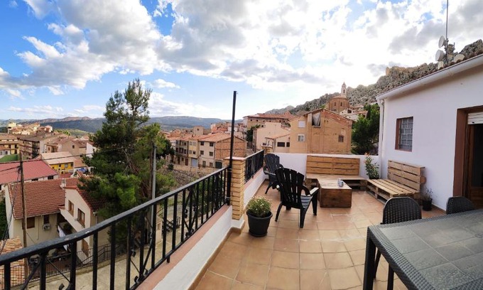 Castellote House | Casa Rural Tobal