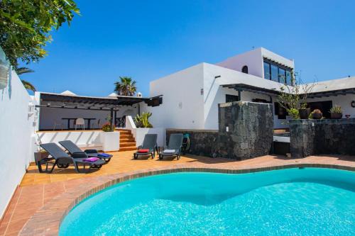 Playa del Cable Villa | Casa Seara Piscina, Wifi y 400 metro de la playa,