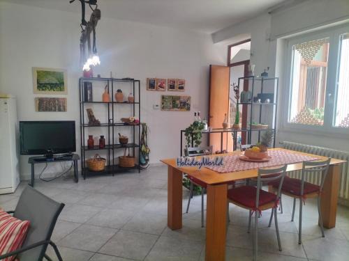 Casoli Apartment | Casa Sole Nascente by Holiday World