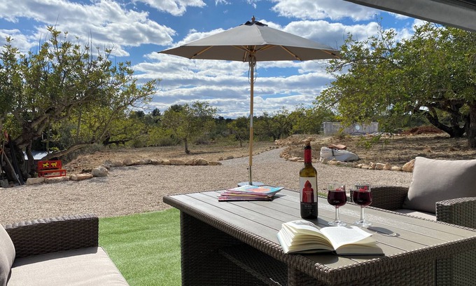 Navarres House | Casa the Dutchman, totally off-grid,on a private plot of 10.000m2