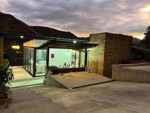 Loja House | Casa Tinta & hierro