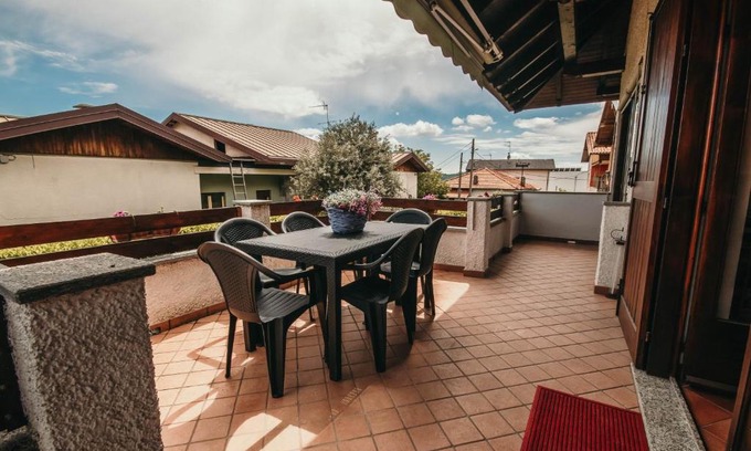 Nebbiuno House | Casa Torelù - Lakeside Leisure & Business