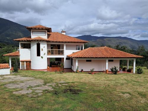 Arcabuco House | Casa Villa Victoria