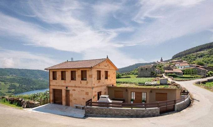 Chantada House | Casa Visita Ribeira Sacra