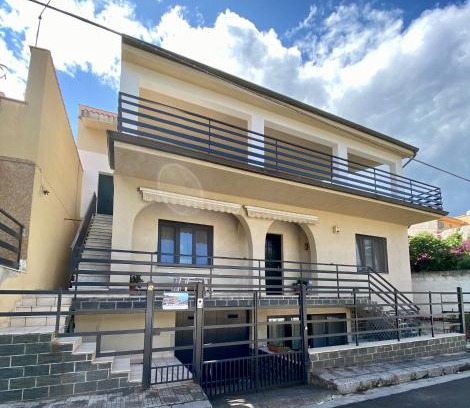 Aspra House | CasaAmare