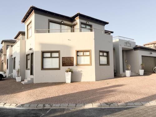 Big Bay Villa | CasaCalme Guest House
