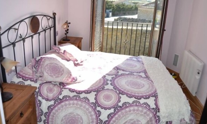 Bernuy-Salinero Cottage | Casas Rurales "El Dolmen" y "La Senderilla" for 3 people