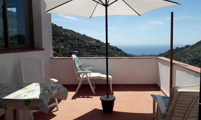 Sanremo Apartment | CasaWitto-2/roof-terrace-apartment/glorious. Meerbl/3 pers/comfortable 55sqm/lots of style+charm!