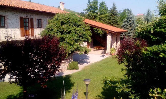 Farigliano House | Cascina Stralla