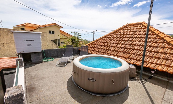 Sao Jorge Cottage | Casinha da Achada by Atlantic Holiday
