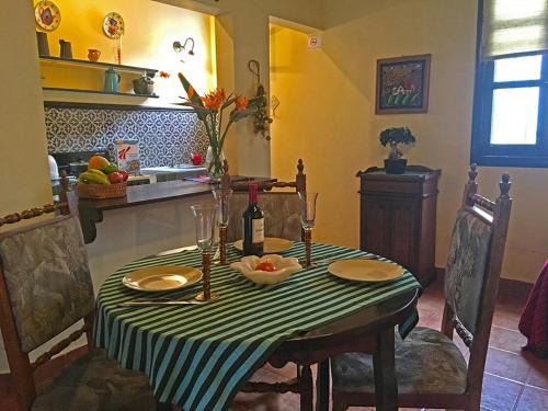 Antigua Guatemala Apartment | Casita Los Colibris