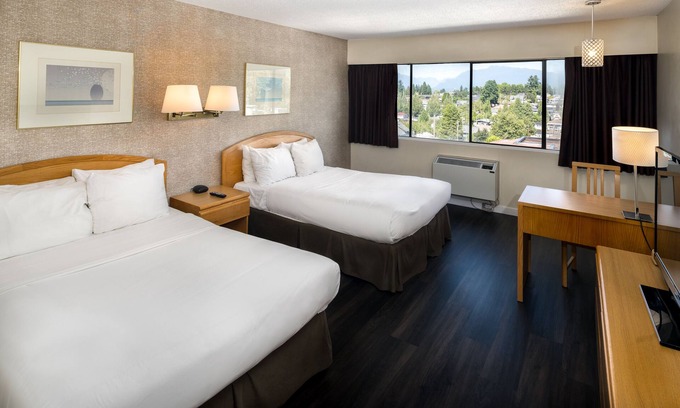 Renfrew-Collingwood Hotel | Cassandra Hotel