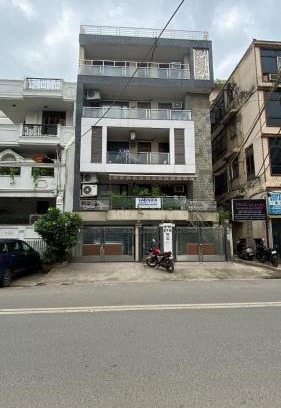 Patel Nagar Bed & Breakfast | Cassava Stay