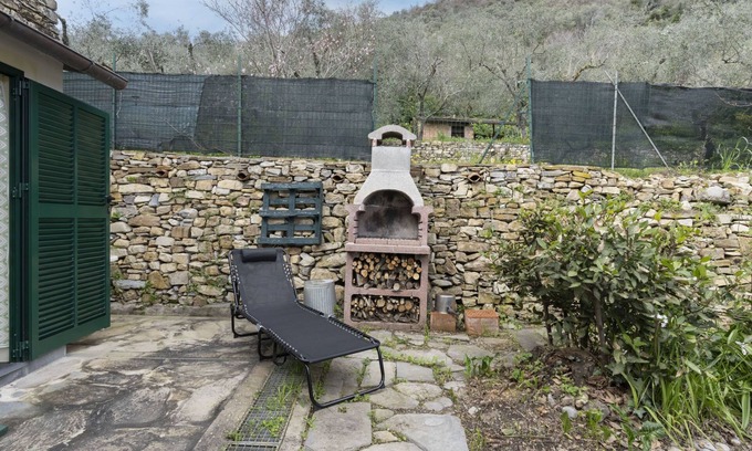 Villa Viani House | Castelletto by Interhome