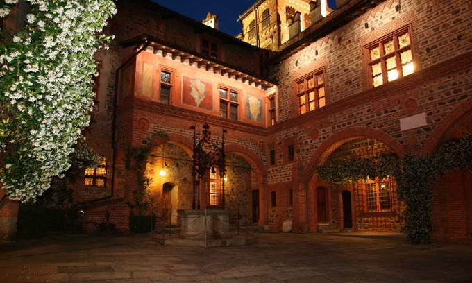Pavone Canavese Hotel | Castello di Pavone