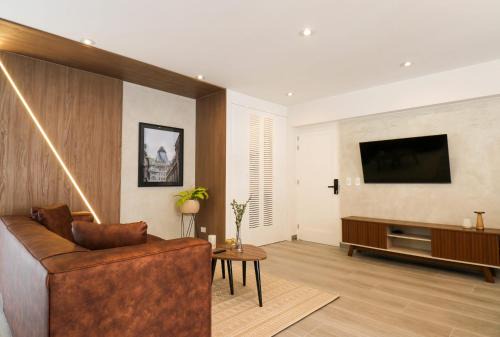 Armendariz Apartment | Caster by Wynwood House