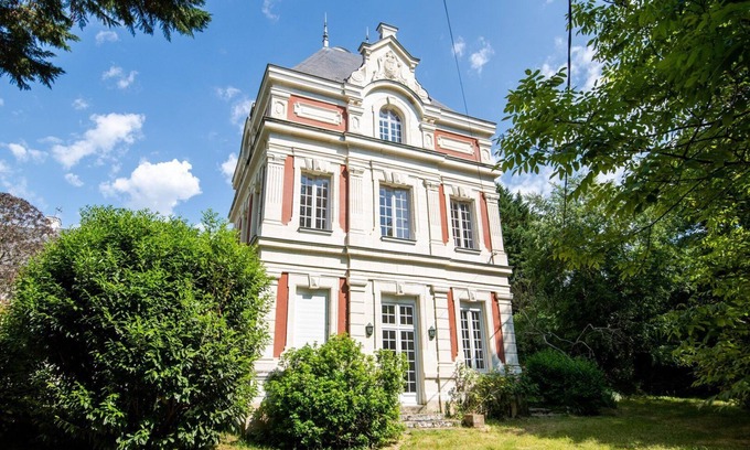 Saint-Benoit-la-Foret House | Castle life at Saint-Benoît-la-Forêt