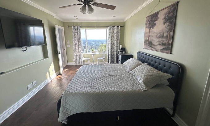 Whittier House | Castle on the Hill Double Suites