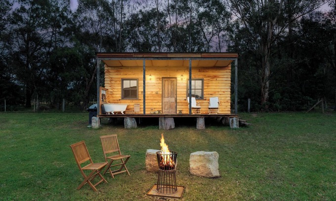 Kangaroo Valley Cabin | 'Casuarina' -Picturesque, Romantic Kangaroo Valley Cottage