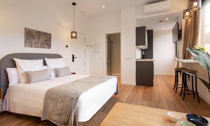 Adelfas Apartment | Catalina 06 apartment in Madrid