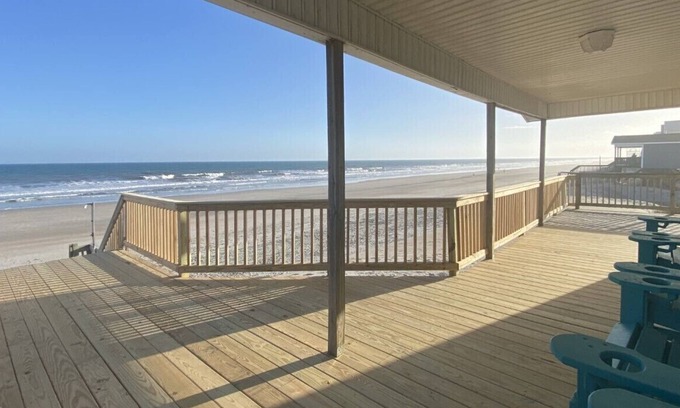 North Topsail Beach House | Catch A View - Oceanfront Home