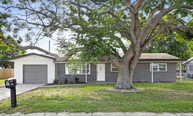 South Bradenton House | Catch n' Relax place!