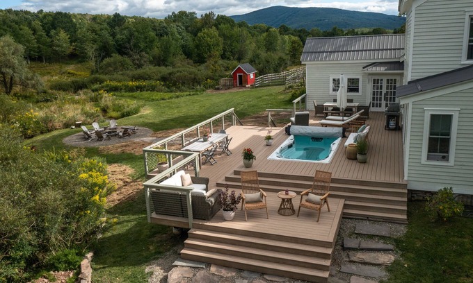 Fleischmanns House | Catskills Private Farm Retreat - Pet-Friendly - Hot Tub, Sauna & Mountain Views