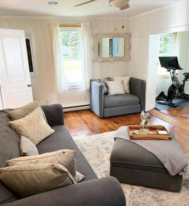 Mount Tremper House | Catskills Quaint Cottage with Peloton Minutes from Hiking