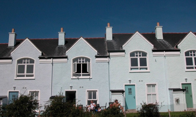 Bushmills House | Causeway Cottage Portballintrae. 9 mins drive from the ROYAL PORTRUSH OPEN 2025