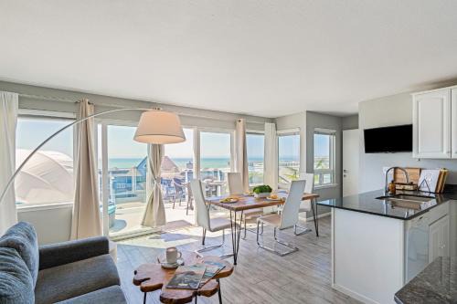 Cayucos House | Cayucos Duo 2 Bungalows w Views Lounge Space Pet Friendly