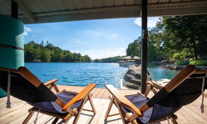Sunset House | Cedar Cove on Lake Keowee!