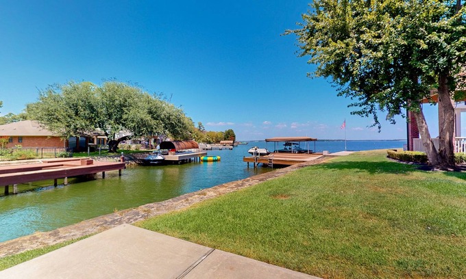 Walden on Lake Conroe Apartment | CedarGrove Hideaway - Apartment | Lakeside retreat in Montgomery