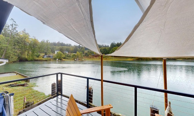 Fox Island House | Cedrona Cove Cottage