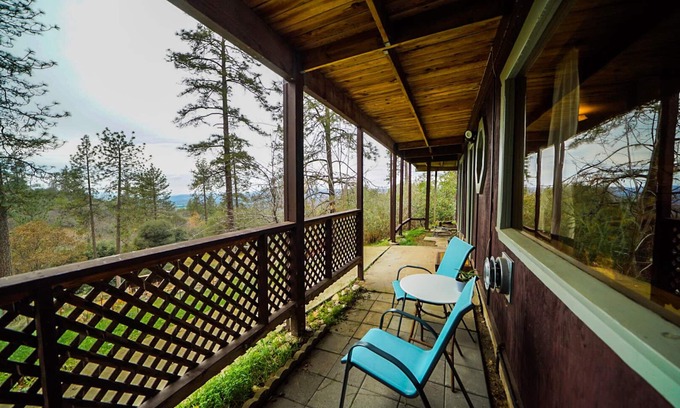 Murphys Apartment | Cellar Master's Suite - Peaceful, Private Suite on Picturesque 5 acres!