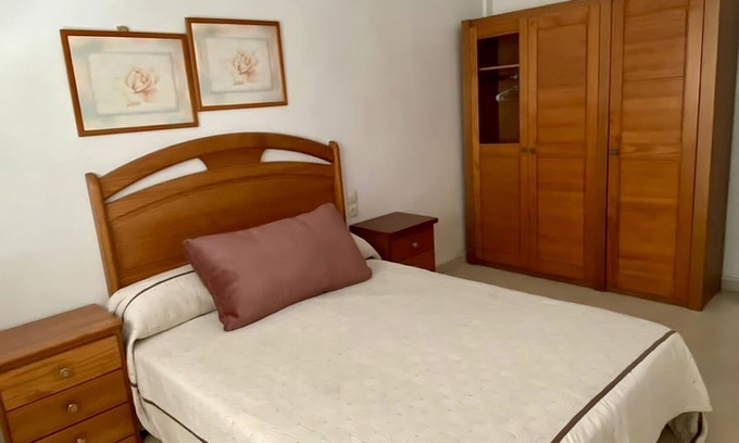 El Ensanche Apartment | Center city Clean Family Appartement