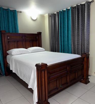 Summerfield Apartment | Central 2BDR Stay