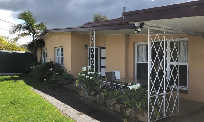 Shepparton South Villa | central 3 bedroom home