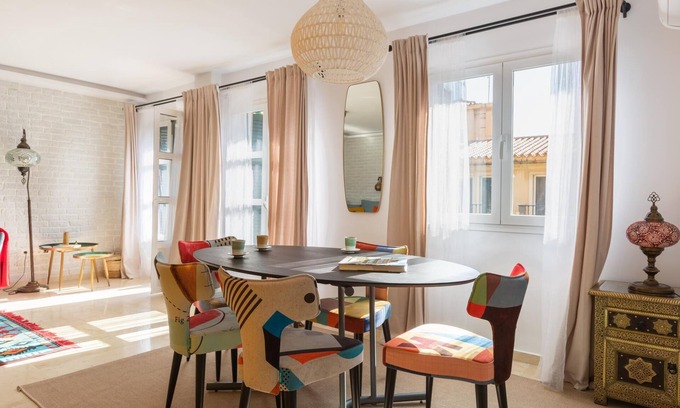 La Goleta Apartment | Central and bright apartment with balconies