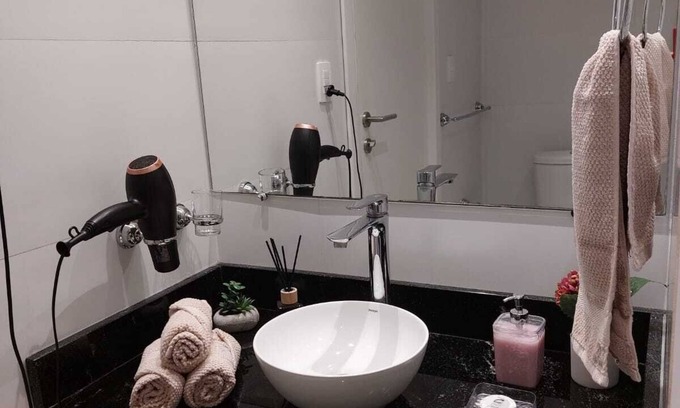 Encarnacion Apartment | Central apartment with pool near the beach in San Jose