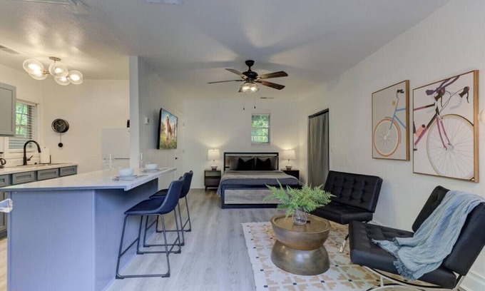 Cooper-Young Historic District House | Central | Bright & Modern | Cooper Young