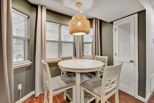 Smoketown Jackson House | Central Louisville Gem - Near Airport & Top Spots