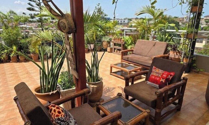 Kokomlemle Apartment | Central & Spacious 1 Bedroom Apt
