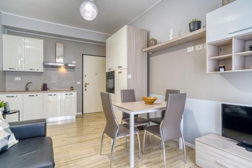 Central Station Apartment | Central Station Bright