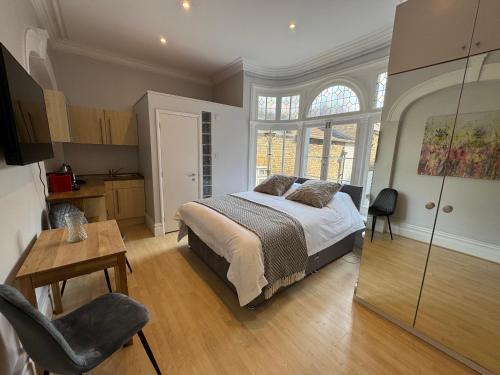 Tachbrook Apartment | Centrally located studio flat in SW1