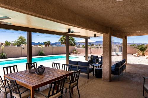 Lake Havasu City House | Centrally Located Lake Havasu Home with Huge Patio!