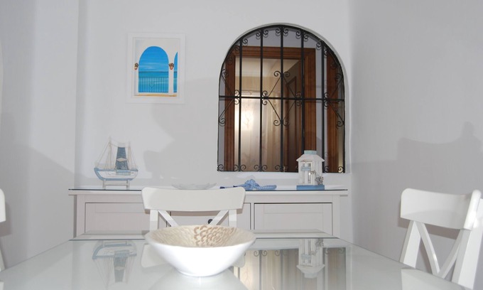 Nerja City Centre Apartment | CENTRO DE NERJA LA TORNA APARTMENT