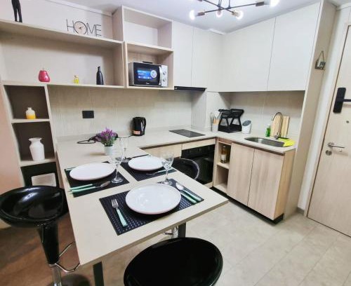 Nunoa Apartment | Cercano a Megavisión con Estacionamiento