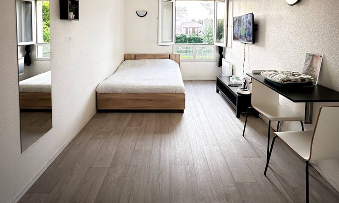 Cergy Apartment | Cergy: close to the île de loisir de cergy
