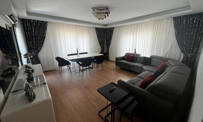 Massa Apartment | Cesare Pi apt